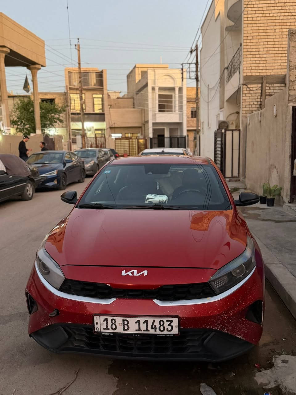 كيه فورتي 
موديل 2023
ماشيا
16688
كلشي مابيها غير بس صور الحادث مال امريكه فقط 
كير مكينه مكفول 
هم 
سعر140 وبيه مجال
***********
