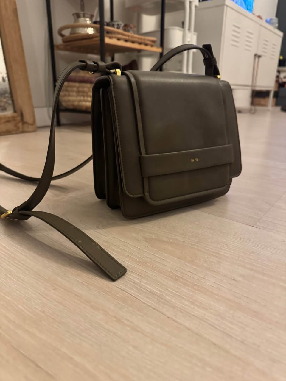 Various items. DM for details. أربيل, العراق


**إذا كنت صاحب هذا الإعلان وتريد حذفه لأي سبب، رجاءا أرسل رسالة إلى الدعم الفني**