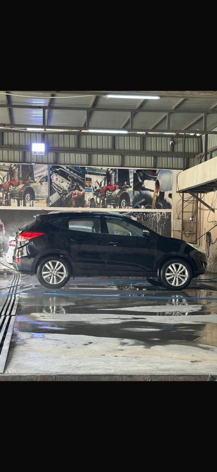 توسان 2010 هزة جديد سنوية جديد 4 تايرات جدد مافي مصرف رقم اربيل لتواصل ***********
