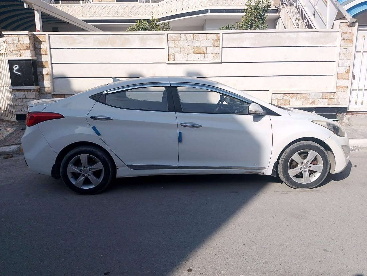 النترا مديل 2014 خليجي
مكينة 1600
رقم أربيل
سنوية جديدة رقم انكليزي
سونار موجود ب الصور 
تخم تاير جديد  باتري جديد وشاشة وكاميرا جديدات 
السعر 122 وبيها مجال 
العنوان واسط النعمانية 
***********
***********
