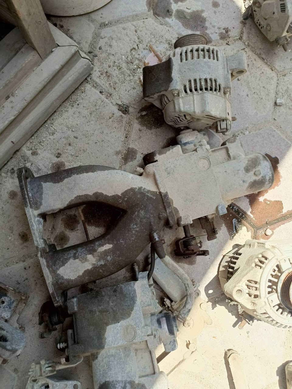 السلام عليكم عندي غراض ارنب استيشن موجودات بل صور شغالات بس متروكات الي تفيده شغله يراسلني خاص وبل خدمه او هاذ رقمي *********** مكاني بصره موفقيه

