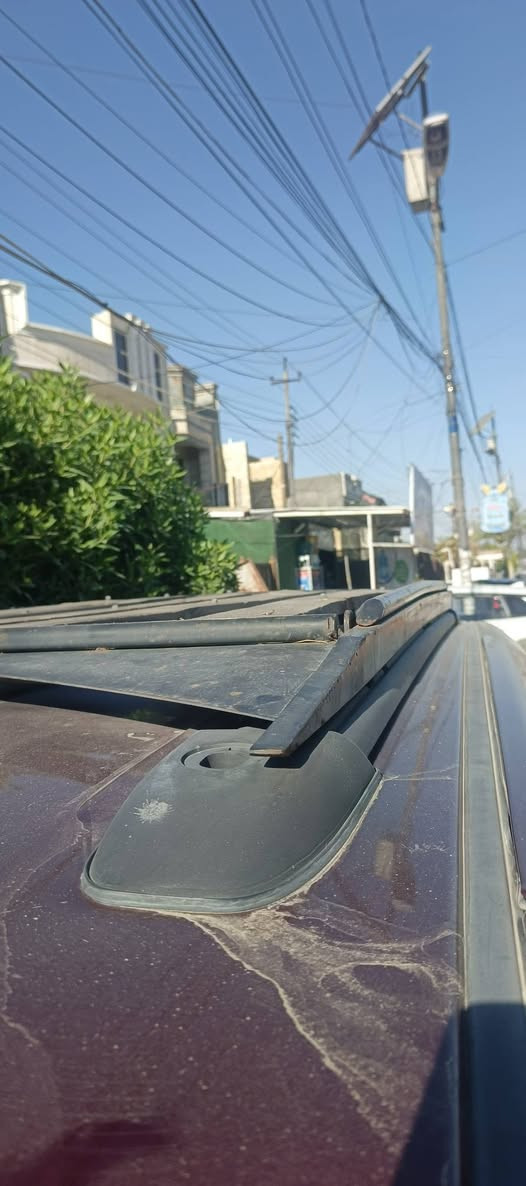اسلام عليكم
سيبايه دوج كرفان 
تكعد فوك السبايدر شطح ماتبين 
سعرها ١٥٠ بيها مجال قليل 
بغداد الغزاليه
***********
