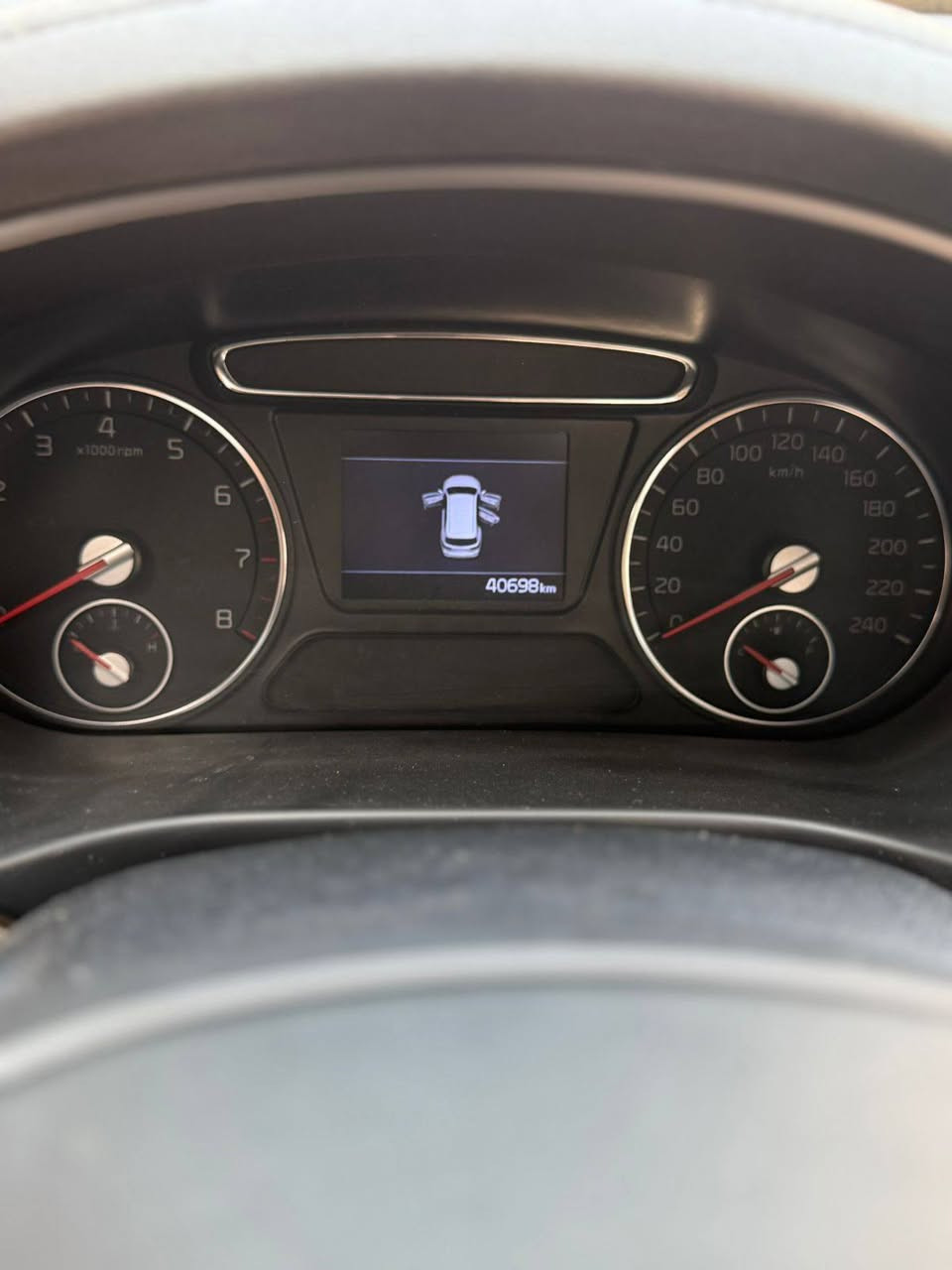 السلام عليكم
كيا سورنتو 
2020
اللون ابيض 
الوارد خليجي
كفاله عامه من كلشي 
ماشيه 40
المواصفات 
شاشه كبيره كامره خلفيه بصمه ابواب وتشغيل وجنطه ويل كب نيكل حجم 20
تبريد ٣ قطع
7راكب كشنات جلد +الكشنات الاماميه كهرباء
محركV6 كير 8سرعات اوتو +عادي
لد امامي ولد خلفي كشافات اماميه
لايت ثلاث عدسات شباك نيكل اشاير بالمري 
ومري كهرباء شفط 
حساس امامي وحساس خلفي
كلشي واضح بالمنشور 
بانورما
السياره كفاله عامه من كلشي والكير والمحرك ايضا مكفولات الكهربائيات ايضا
مكان السياره كربلاء طويريج
للاستفسار اتصل
***********
