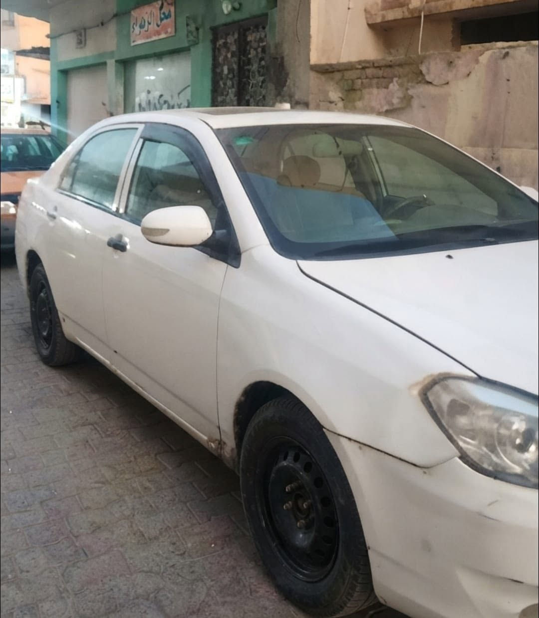 السلام عليكم 
بي واي دي 2013 كير محرك تبريد بلادي 
رقم بغداد تحويل ثاني يوم مكان السياره الحريه 
رقم صاحبها ‭***********‬ مكلف بالنشر
سعرها 39 وبيها مجال بسيط
