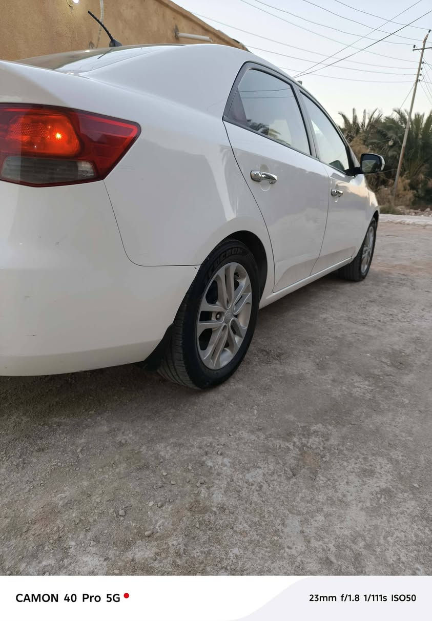 السلام عليكم

سيراتو 2011 السياره مواصفاتها معروفه
 جاهزه من كير ومكينه وحداديه وتخم تاير تبريد تدفئه  شغالات كلشي مناقصها نافضها ع أيدي
بيها جاملغ وبنيد مبدلات فقط 

السياره بأسمي مستعجل ع بيعتها

 مكاني سماوة ـــ رميثة ***********
