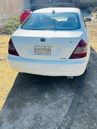 بي واي دي F6 • ٢٠١١ • الحلة