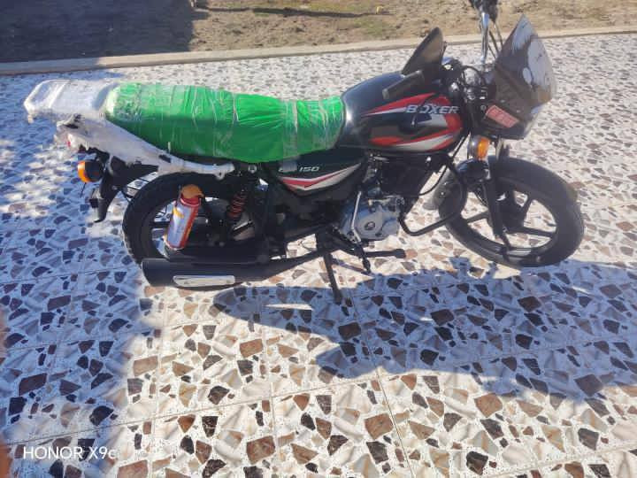 دراجه بوكسر للبيع اوراق 24 طالعه بل25 نضيفه ومكفوله من الزلغ ماشيه 7000 للأستفسار ***********
