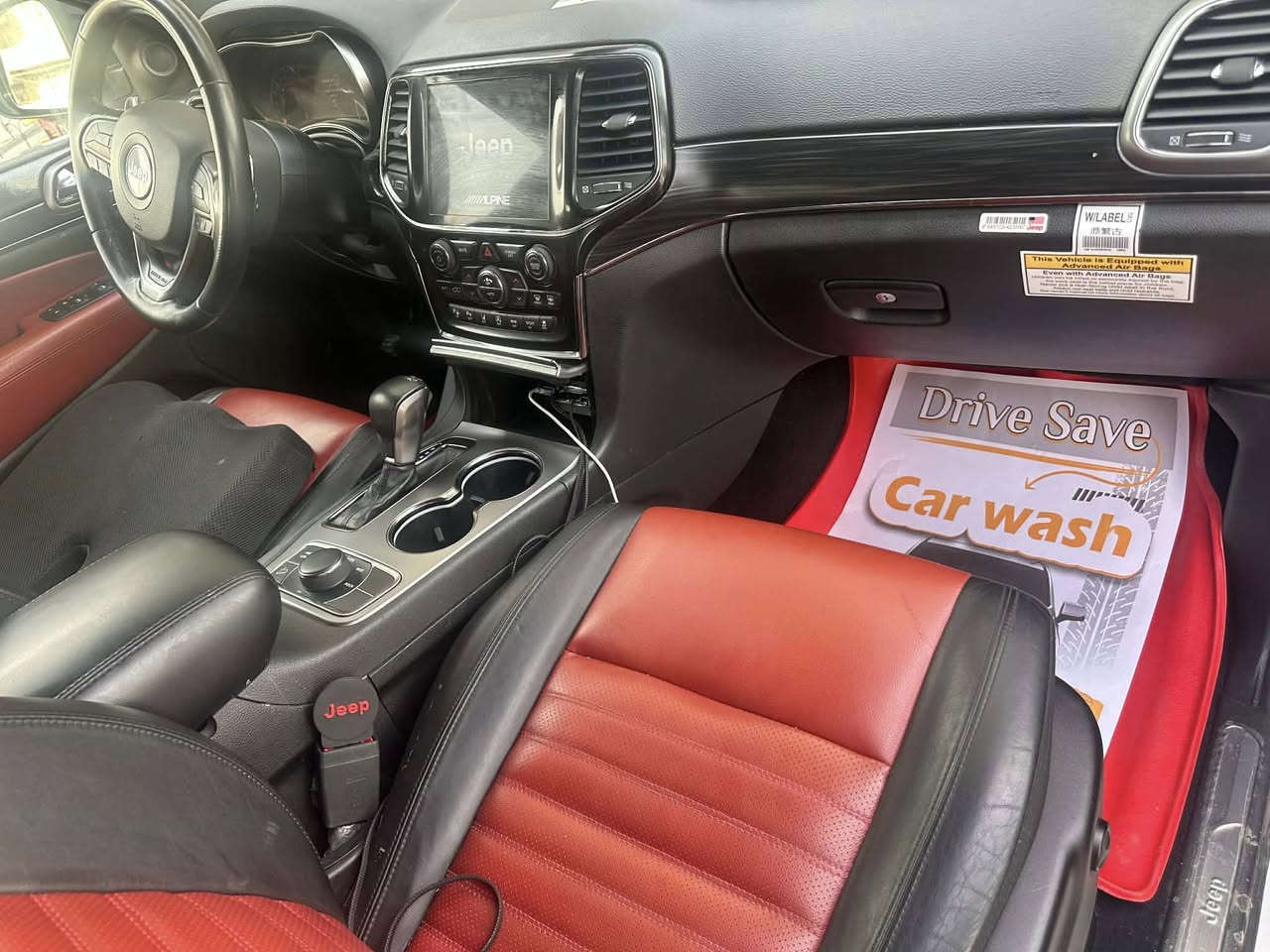 السلام عليكم

جيب كراند شيروكي فئة S ( خـليـجـي ) ام رادار  

‏‎موديل21  فول مواصفات وكالة هارلم 

المحرك : V6.  3.600 ‎  

رقم بغداد

سياره مكفوله من الصبغ و التبديل و البارد 

‏‎ ماشيه  67 الف حقيقي شرط الفحص

لون ابيض سياره جديده بمعنى الكلمه 

‏‎* المواصفات :

‏‎*رادار امامي وجانبي 

‏‎* نقطة عمياء .

‏‎*داخل جلد 

‏‎* دفع رباعي 4x4 . 

‏‎* فرش المقاعد من الجلد . 

‏‎*صفي المقاعد الأمامية كهربائية .

‏‎* ذاكرة لحفظ وضعيات الجلوس . 

‏‎* صفي المقاعد الأمامية مع تدفئة . 

‏‎* صف المقاعد الخلفية مع تدفئة . 

‏‎* ويل قياس 20 انج .

‏‎* مقود السائق كهربائي . 

‏‎* تدفئة ستيرن . 

‏‎* سقف بانوراما .

‏‎* شاشه كبيرة 8.4 انج .

‏‎* نظام الملاحة (GPS) . 

‏‎* نظام خاص للطرق الوعرة . 

‏‎* مصابيح امامية زنون . 

‏‎* المصابيح الأمامية مع LED لايت . 

‏‎* كشافات ضباب بروجكتر زنون . 

‏‎* تشغيل عن بعد .

‏‎* صندوق كهربائي .

‏‎*  حساسات أمامية . 

‏‎*  حساسات خلفية .

‏‎* كاميرا خلفية .

‏‎* بخاخ ماء لتنظيف المصابيح الامامية .

‏‎* مرايا بخاصية التعتيم الذاتي . 

‏‎* مرايا جانبية قابلة للطي . 

‏‎* بلوتوث تلفون . 

‏‎* محدد سرعة . 

‏‎* نظام تشغيل واطفاء اوتماتيكي للمحرك للتوفير من صرف الوقود . ( Auto Start System ) .

‏‎* نظام بريك اوتماتيكي ( Auto Break System ) .

السعر 35,000$ 

 ***********

‭0790 164 0980 ‬ 

بغداد حي الخضراء
