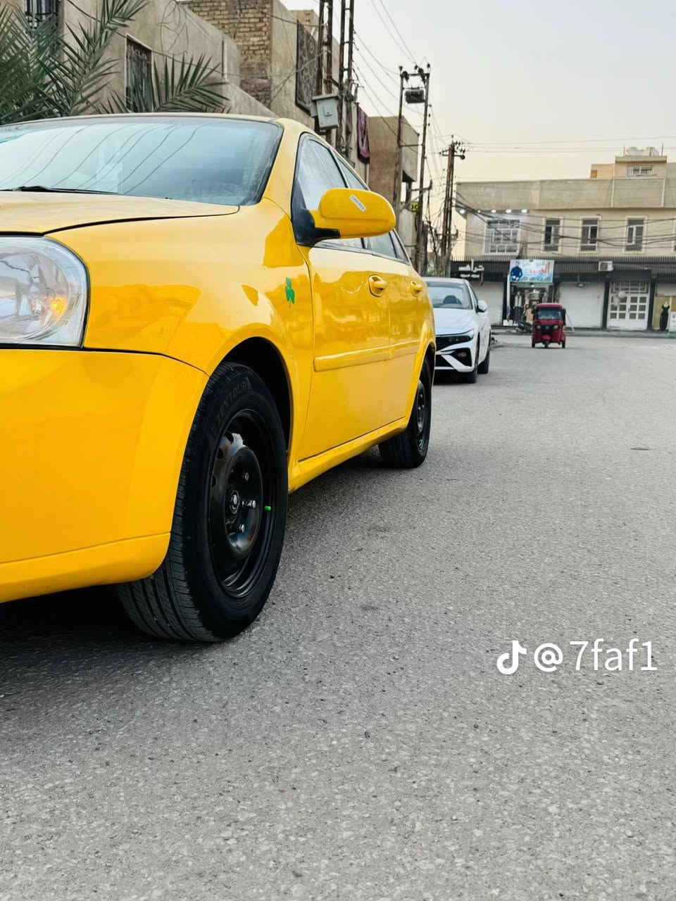 السلام عليكم سياره أوبترا 2011 شركه العامه لسيارات سياره نضيفه وحلوه كير مكينه مفولات تحويل ثاني يوم السياره والسياره احلى من الصور 
العنوان : بغداد الزعفرانيه 
الرقم :***********
بيه بارد علا كد شبر بل جمالغ الخلفي 
السعر (٦٥)؟؟
