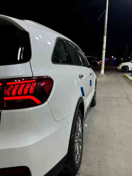 السلام عليكم 
سورنتو ٢٠١٨ شكل ال٢٠ خليجي كفالة عامة من التبديل والصبغ والحالوب والفتح
رقم بغداد الجديد تحويل ثاني يوم 
بنوراما بصمة ٧ راكب ٣ قطع تبريد محرك ٦ سلندر داخل جلد لونين بلادي كشنات تحكم كهرباء اشاير بلمري وبلدعامية واشارة ترحيب عند الاقتراب 

…. السيارة نضيفة جداً متصرف عليها ربع ماشيه ١٠٥ الف 
عنواني بغداد البلديات 
سعرها ٢٤٣‭
***********‬
اتصال فقط
