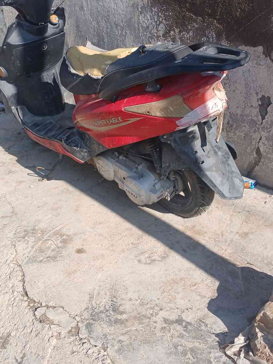 كهربائيات شغاله سلف  فقط كايمه درجا بيها نقص هندر وشوته فقط قيم وتعال
***********
