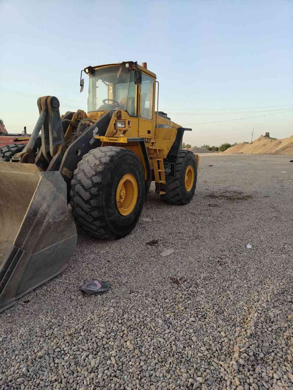 السلام عليكم شفل فالفو للبيع موديل 2001 رقم اربيل بسمي شرط التحويل للستفسار اتصل على هذا الرقم ***********
