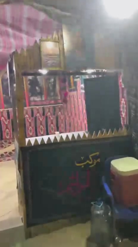 سلام عليكم عدي هاي الخدمه البيع تفصال قطع تركيب شغل حلو حديد قوي درجه أوله الطول 4 العرض 3 الارتفاع ٢٨٠  قماش درجه اوله سوري اصلي قماش خارجي وقماش داخلي البصره الزبير مراسله رقم الهاتف *********** ضافت إلى الميز الخدمه سعر مناسب
