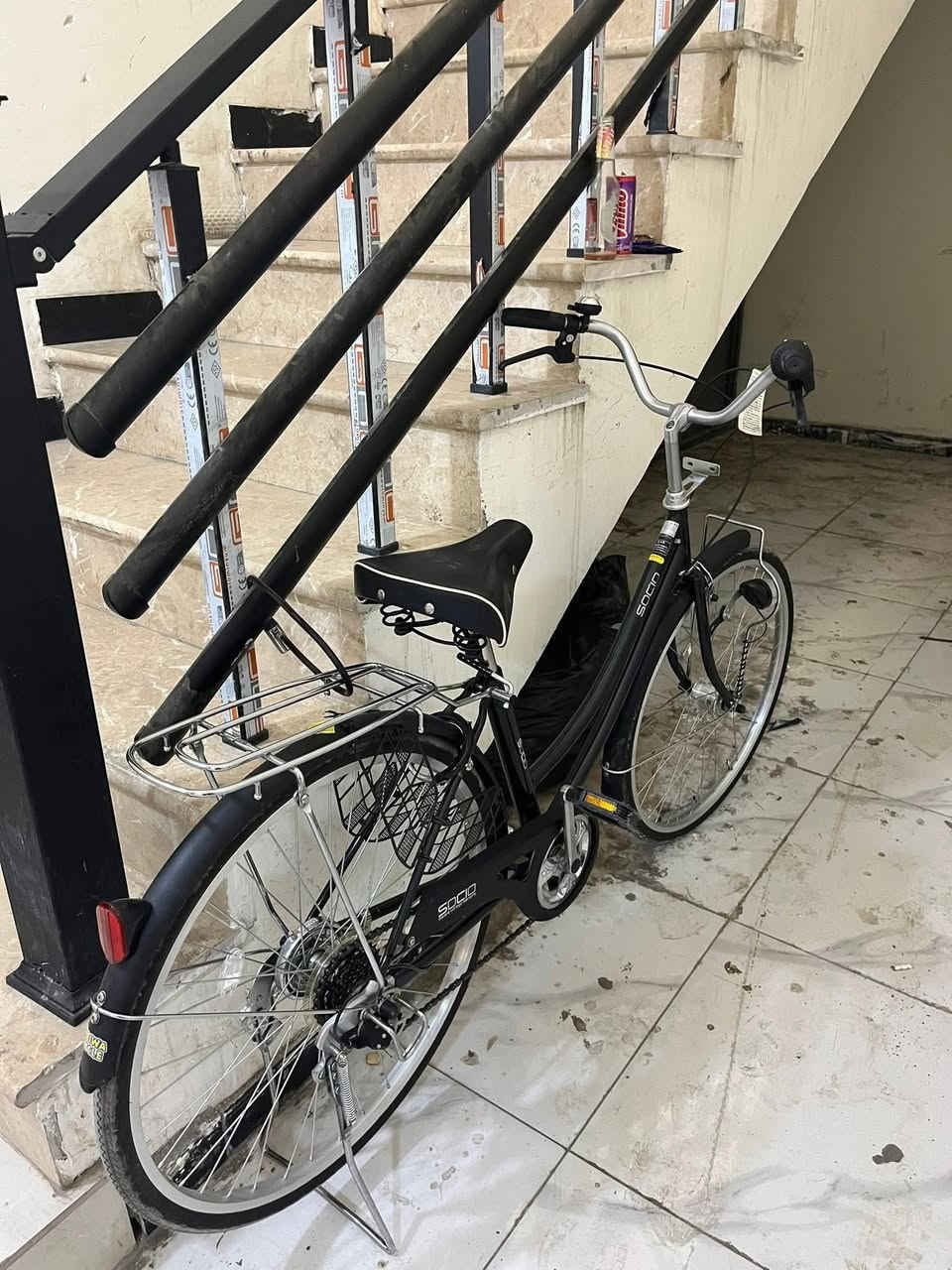 سلام عليكم باسكل 🚲بناتي ياباني🚲 للبيع لباسكل جديد اي نقص مابي تايرات جدد بريكات جدد كير 6نمره شغال وكلوب حساس امامي شغال مال حاويه حجم ٢٦ مصار هواي من اشتريته سعره 125الف دينار مكاني بغداد حي الاعلام للتواصل اتصل ***********
