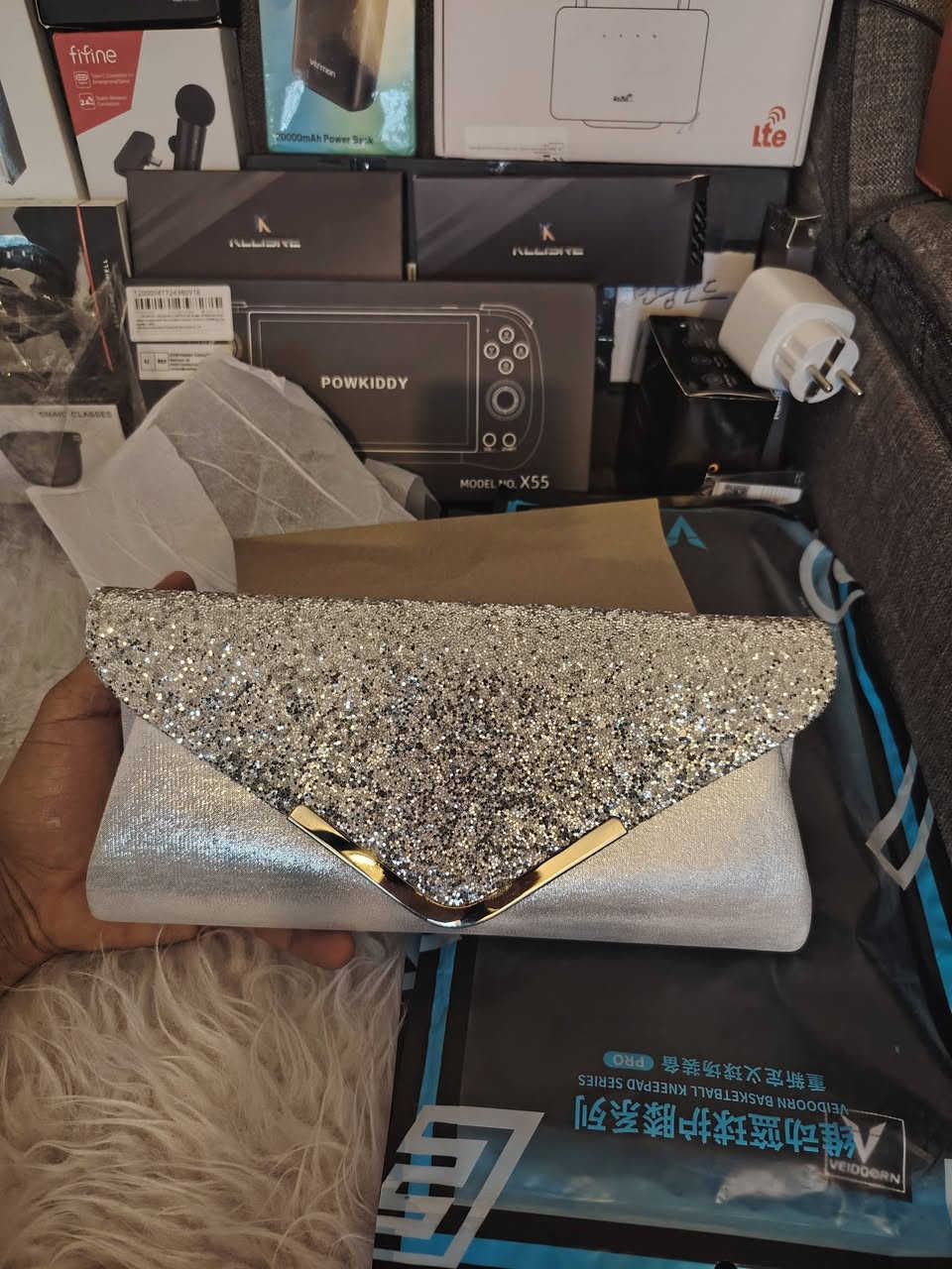 حقيبه كلش جميله  نسائيه. ب ٥
@إشارة
#للجميع


**إذا كنت صاحب هذا الإعلان وتريد حذفه لأي سبب، رجاءا أرسل رسالة إلى الدعم الفني**