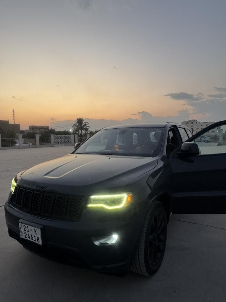 جيب لون الجديد موديل 2018 سيارة امريكي رقم سليمانية الجديد
سيارة بلاك توب
جنطة كهرباء 
ويل 20 
سيارة
فول ماعدى الفتحة 
سيارة حادثها جاملغ ايمن وبنيد ونص جاملغ الثاني
مابيها لغد
مكانها بغداد حي الجهاد
السعر 215 

‭0773 229 1794‬
