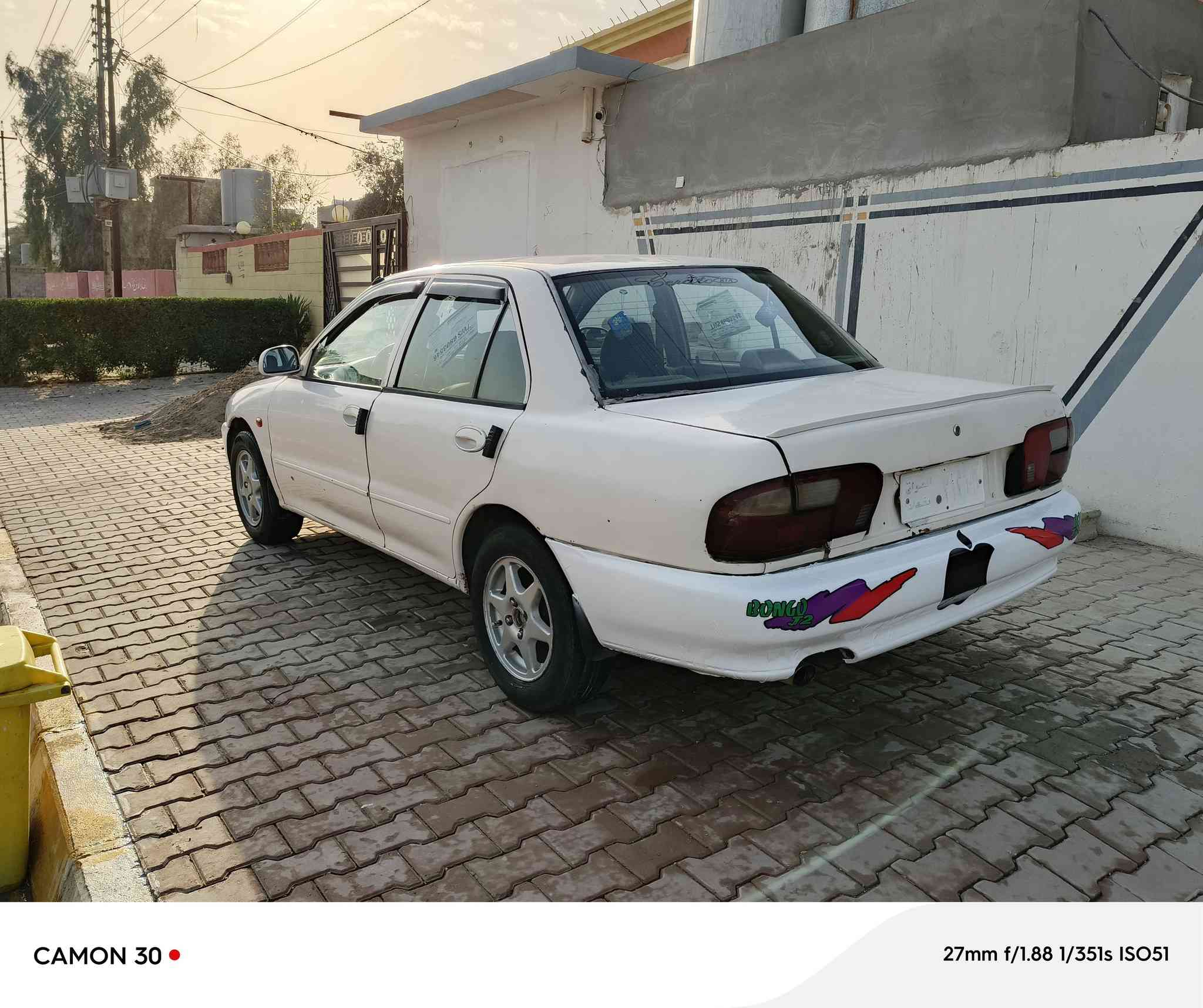 بعد السلام براتون 2002 وكالة فقط سياره جاهزه من كلشي كير شرط محرك شرط تبريد ثلج تدفئه نار كهربائيات شغاله أي نقص ما بيها سعرها جوه السوك تجي وشوف بعيونك السعر 26 وبيها مجال وذا اكو مراوس حسب القناعه العنوان الحويجه داخل ***********
