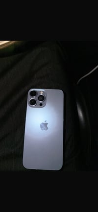 ايفون 13 pro max ازرق بحري لون مميز  بطارية 85% ذاكرة 256GB جهاز نضيف ...