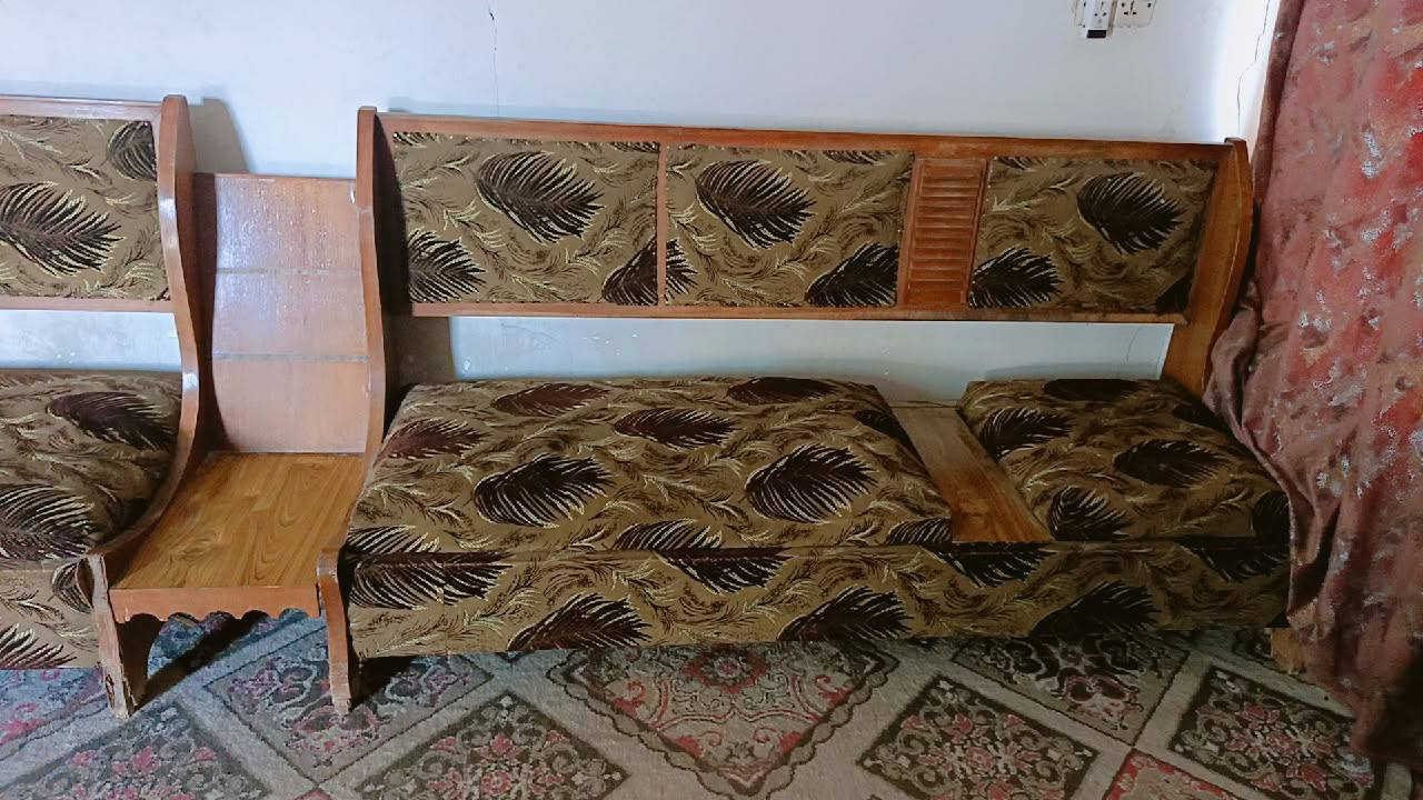 تخم نجاره ثكيل ١٤نفر ماصاته من وبي يرهم للبيت للكوفي للكهاوي جدا نظيف وقوي سعره ٩٠مكانه حله
***********
