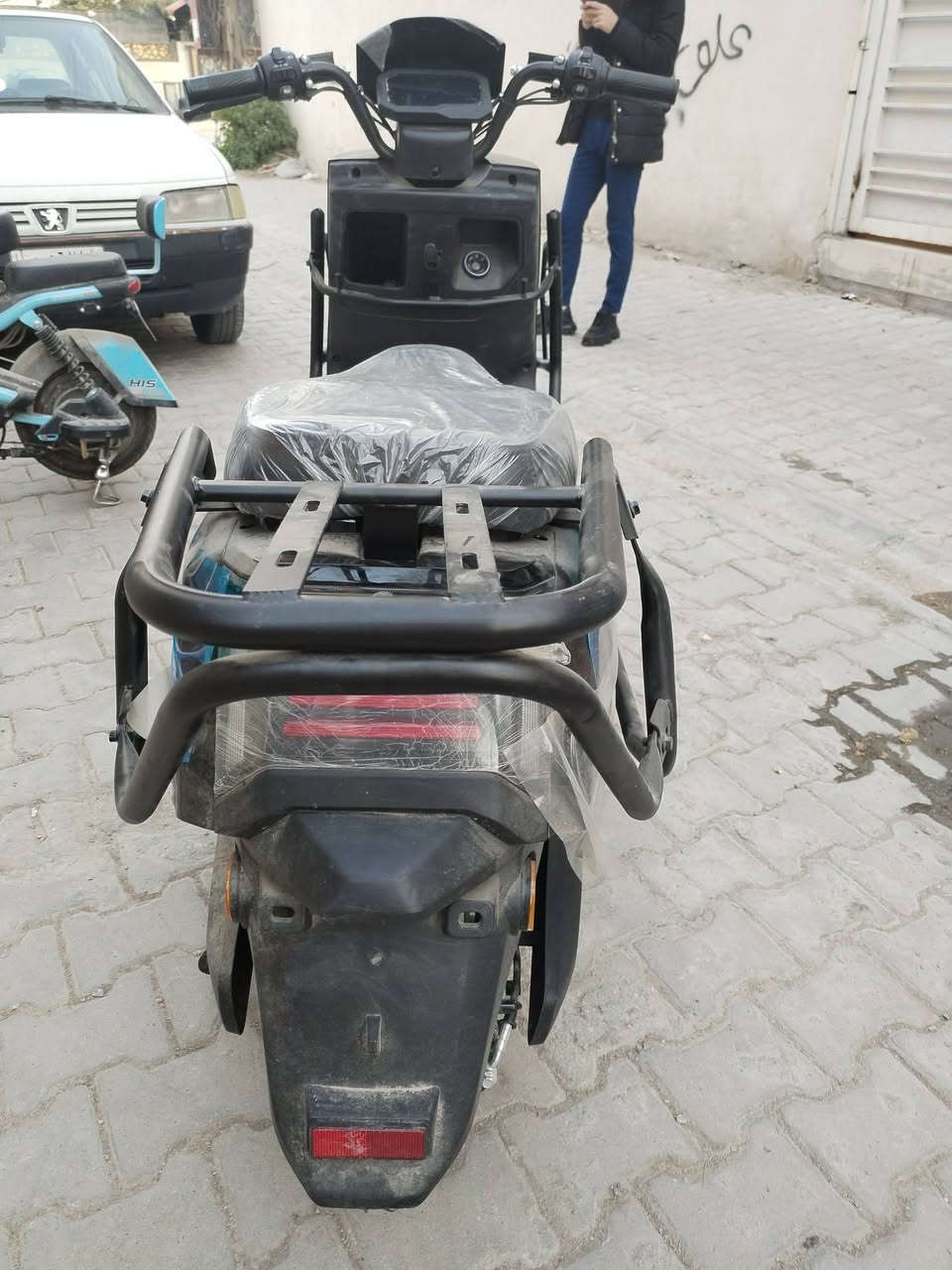 السلام عليكم.
دراجة شحن كبيرة جديدة ما ماشية زيرو فقط مال فحص.
بعدها بالجيس سعرها ٩٥٠ الف.
مكان بغداد الدورة حي الميكانيك.
***********
