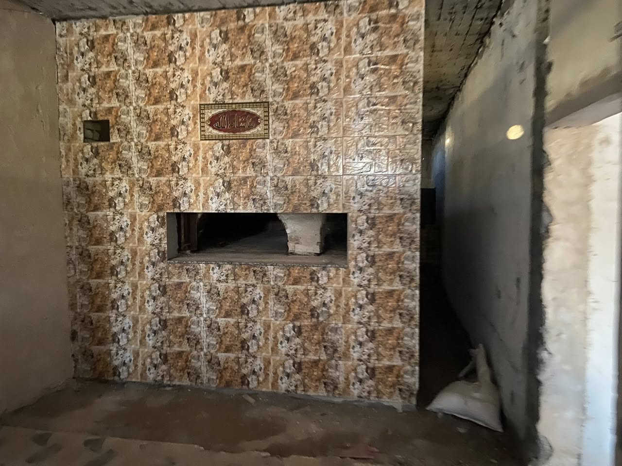 إفران ومعجنات إلياس البغدادي
للبيع عماره كامله فرن حجري كامل تعال وشتغل بلرفاعي بلتفيج  مساحه ٤٠٠ متر ٨ محلات مساحه كدام المحلات مايقارب ٧٠٠ متر وره العماره ٢٥٠ متر هاي فضلات 
العماره على ٣ شوارع بظهرها مدرسه وقرب الملعب وشارع مقابيلي شارع عليه فورتات مال سوك
إذا تجي على طريق رفاعي رائيسي مدخل ثالث مال سايلو ميت متر المدارس  السعر واستفسار اتصل بسمي  ارض تابعه التنميه الصناعيه 
***********اف
