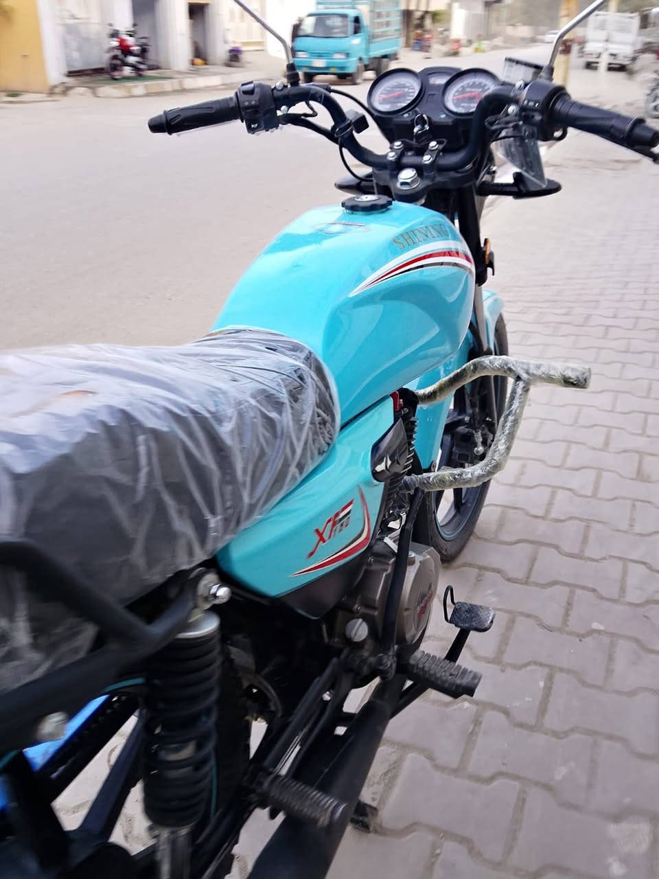 سلام عليكم دراجه شاينك موديل ٢٣ نازله  ومرقمه بل ٢٠٢٦ جديده بمعنئ الكلمه مكفول كفاله عامه  مابيه اي نقص كارتون
الشراي يتصل *********** مكاني ديالئ بعقوبه
