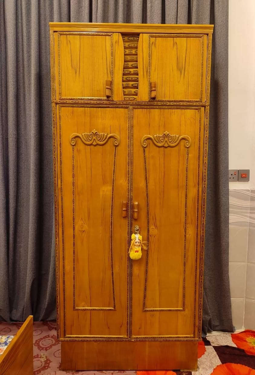 غرفه للبيع تسكام ام الخمسه طابقين مع زاويه كنتوريه بابين خشب صاج عراقي تاج ملكي جديده  الغرفة كلش بعدها بنايلون العنوان ديوانيه حي العسكري صدر الثاني السعر للاتصال على الرقم ***********
وتساب
