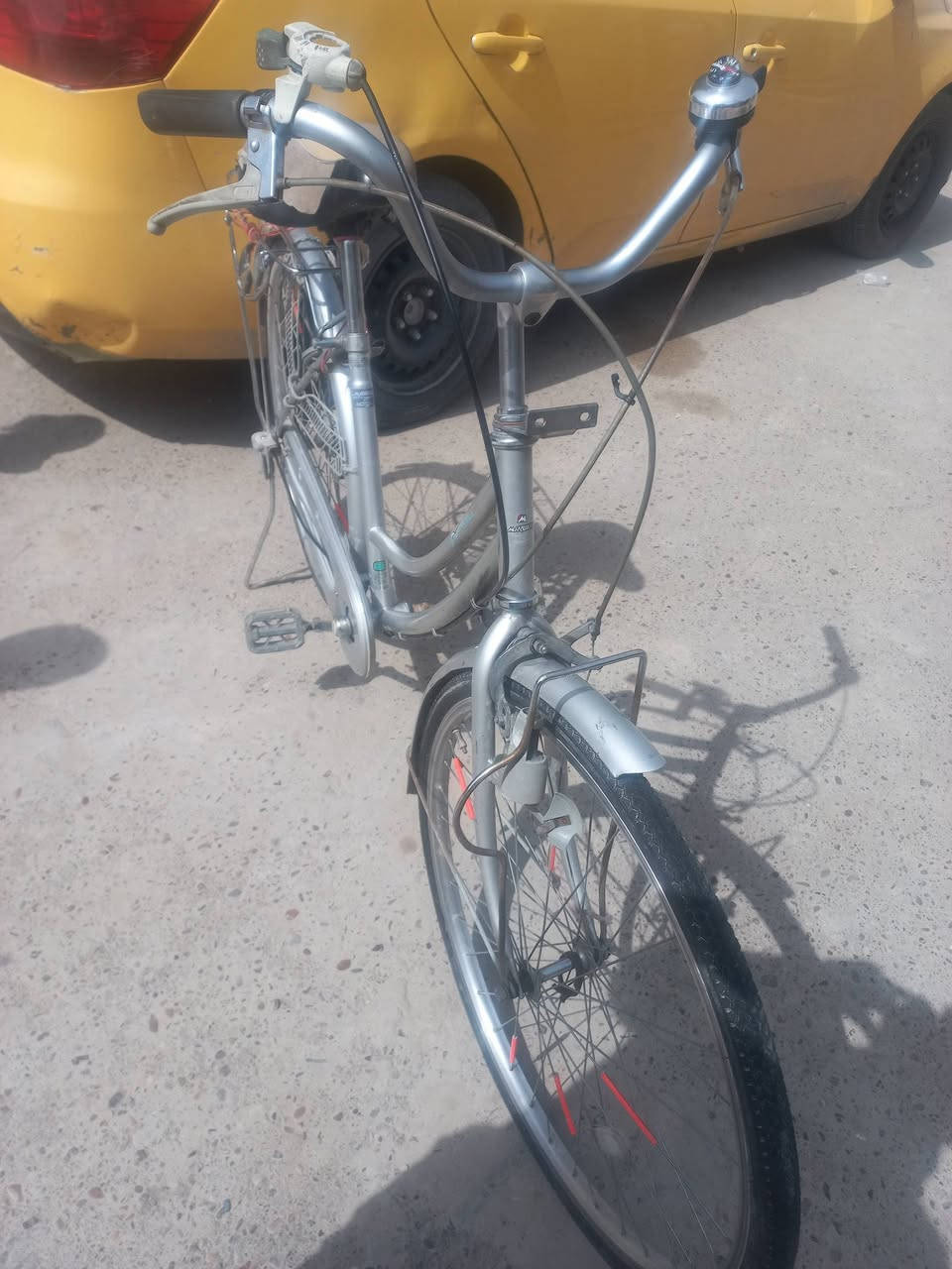 السلام عليكم بايسكل للبيع حجم 26    قفل80 اللي يحب يتواصل وياه على الخاص�


**إذا كنت صاحب هذا الإعلان وتريد حذفه لأي سبب، رجاءا أرسل رسالة إلى الدعم الفني**