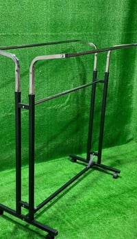 ستاند ملابس • حديد اصلي • للمحلات