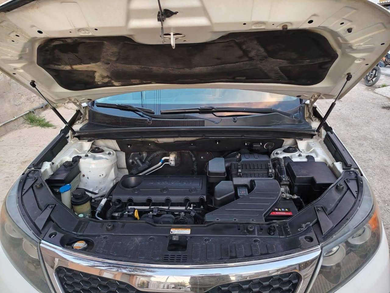 سلام عليكم سورنتو 2012 خليجي مكفوله من كلشي سياره 7راكب محرك 4 سلندر بيها بس خيط تبخير بل محرك رقم اربيل مكان السياره ديالى بعقوبه السعر 145 بيها مجال الاستفسار الاتصال على الرقم ***********
