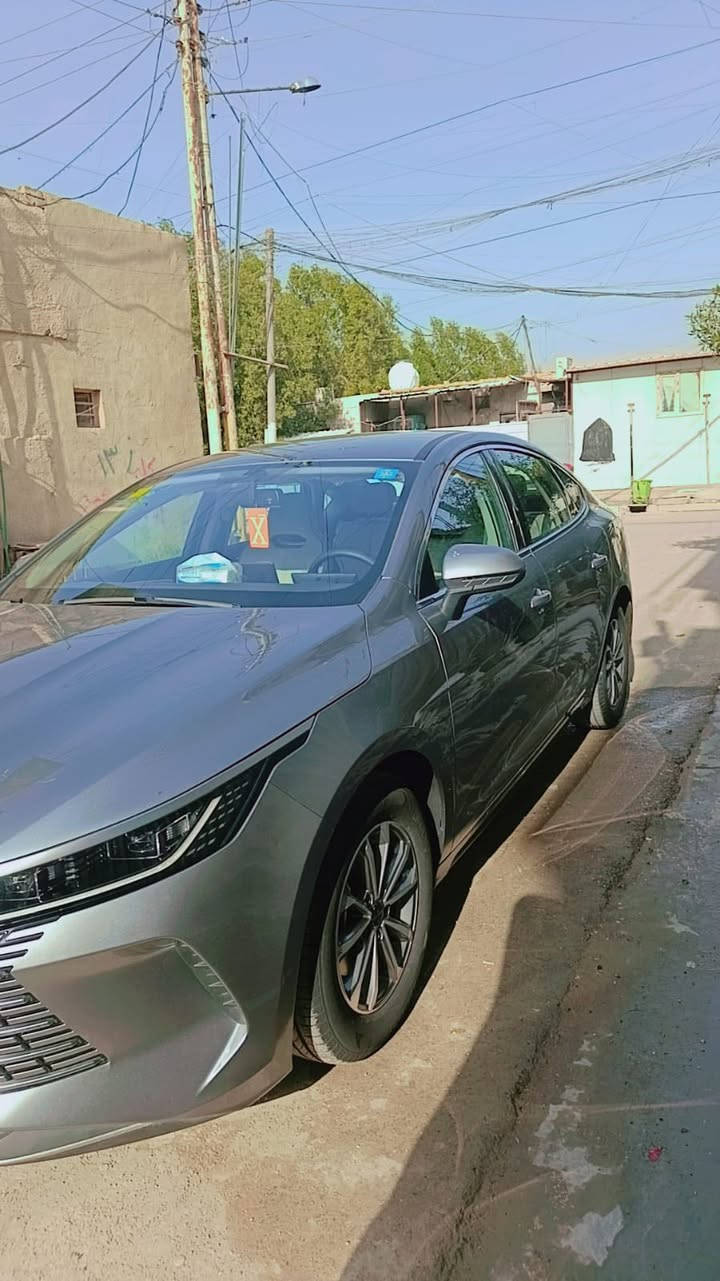 سلام عليكم حبايب مستعجل عل بيع
بيواايدي  دسترويل بل لون المميز زيرو سياره مرقم وكامله بسمي ماشيه 3000

السعر 18600

مكاني بغداد حي الاعلام 

***********
