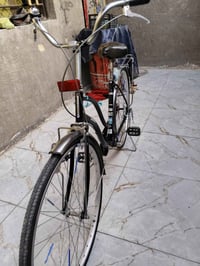 بايسكل بناتي ياباني حجم 27 جديد نظيف بريكات تايرات جدد مكان بغداد الشع...