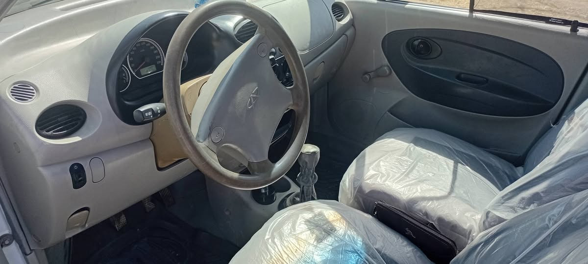 من رخصه الادمن كيو كيو ٢٠١٣ رقم بغداد اربعه سلندر كير عادي  مكفوله كفاله عامه من صبغ وضربه وخياس ومكينه وكير كفاله تبريد تدفئه تخم تاير بور جديد حداديه جديده كهربائيات كلها شغاله مسجل سماعات دمام سياره جديده بلعافيه على الي ياخذها شرط التحويل السعر ٣٥ وبيها مجال حك الضيافه مكان بابل /المسيب تواصل خاص او ***********
