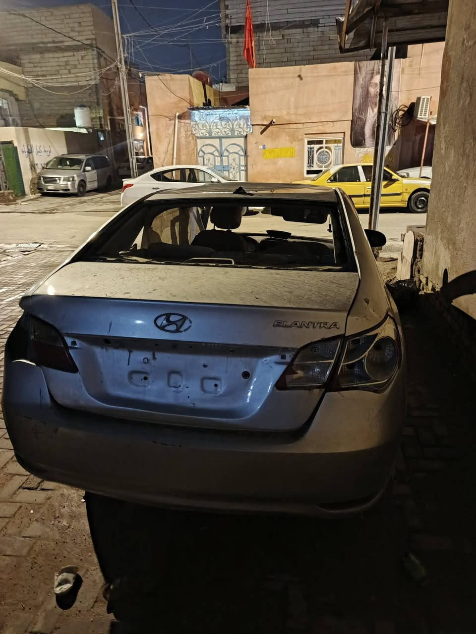 يالله سلام عليكم شباب سياره عندي لبيع النتر صابونه لبيع بيه ضربه بجم رقم بصره بسمنه سياره حلوه ونضيفه بس يرادله ترتيب مكاني بصره تشتري منا احولك منا مديل 2011 مستعجل على البيع رقمي *********** السعر 25 وبيه مجال قليل مضرر كلش لحد يكسر # ملاحظة  الوحات مفدتقدة بلحادث سنوية موجودة وراعيها موجود
