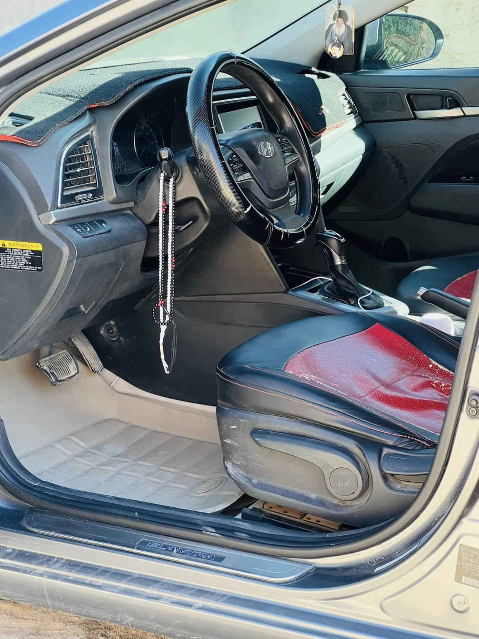 النترا 2018 بغداد خصوصي
اللون فيلي امريكي حادثها في امريكا جاملغ وبنيد فقط 

والسياره باسمي ومشروع وطني 

وتحويلها مايتاخر كبل ثاني يوم 

وصور حادثها موجود الي يحب يتفضل خاص ادزهن اله

والسعر 130 

وبيها مجال قليل حك الجيه 

رقمي للتواصل ***********
