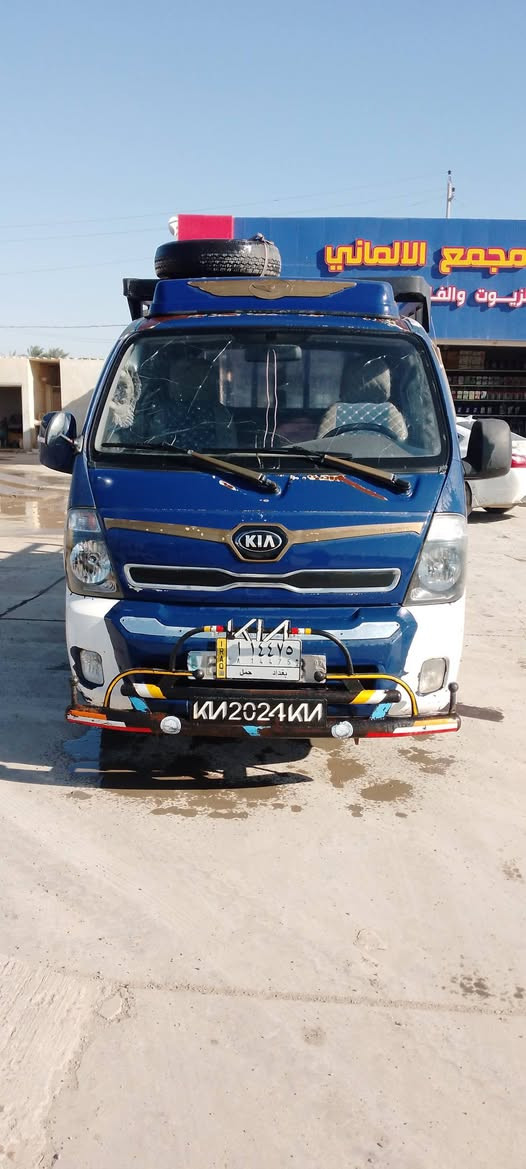 مسكر 16. رقم بغداد سنويه ل31 رقم انكليزي بسمي 7كير مكينه بالكارتون شديتهه قبل شهرين صدر تخم تاير 
السياره معروفه مواصفاتهه 5دكم *********** مكانهه ديالى بعقوبة السعر 115 مراوس باحدث وانطي فرق
