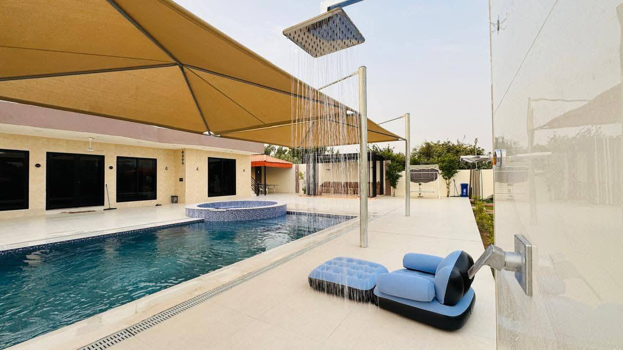 🌼تعلن مزرعة الأصيل عن توفر حجوزات طيلة ايام العيد المبارك 
❇️ مزرعة الأصيل ترحب بالضيوف الكرام 
مساحته المزرعه 2دونم 5000متر مفتوحه تحتوي على جميع انواع الفواكه الصيفية والشتويه 
تحتوي المزرعة على : 
* بيت مؤثث بالكامل ومزود بكافة وسائل الراحة من سبالت وغيرها يشمل ( صحيات خارجية  - وداخليه _  مطبخ مجهز بالكامل - صالة - غرف نوم عدد 2 ) 
* مسبح كبير ومسبح لااطفال
* جلسات خارجية مميزة 
  * جلسة عربي
* ألعاب كبار (فيشة - منضدة) 
* شواية  (مع معدات الشوي) 
* كراج سيارات  
* حديقة خارجية كبيرة + مرجوحة 
* كهرباء وإنترنت على مدار 24 ساعة  
* دلفري داخل المنتجع على مدار 24 ساعه
* الشفت الصباحي من الساعة(10 صباحاً - 6مساءاً)
* الشفت المسائي من ساعة (:8 مساءاً -8 صباحاً) 
* لتثبيت الحجز إرسال نصف المبلغ ! ❇️
المزرعة موثقة بتطبيق اجرلي 

العنوان : صلاح الدين - قضاء بلد  قرب مطعم الربيع 
للحجز والاستفسار مراسلة الصفحة 
او الاتصال   :  ***********       

او مراسلاتنا ع الواتساب ***********

‏
