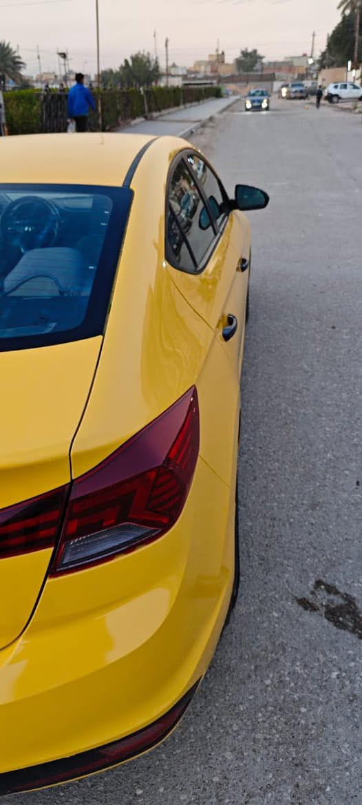 السلام عليكم
النترا وارد امريكي موديل 2020 حادثها الجاملغ الايسر جهة السائق مبدل وطرف البنيد مصلح نفسه  مبدل
كير AT   المرغوب وكلشي شغال بالسيارة تبريد خير من الله
السيارة كير ومحرك خير من الله گشر ودواخل نظيفة 
مواصفات (محرك جديد مبدل ماشي 50 كيلومتر)
تحكم ستيرن 
نظام كروز 
نقطة عمياء
شاشة كاربلي
كاميرا
حساسات 
رادار حماية 
نظام ايكو
أنظمة سرعة
السيارة ماشية 121 الف حقيقي گاعيات
 دوشمة ارضيات وكشنات تخم تاير جديد 
ودسكات امامي جديد
اتصل وتعرف السعر متواجد كلشي واتساب وعلى السليم كارت
***********
