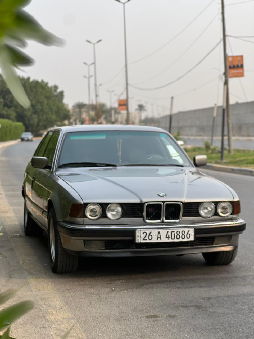 السلام عليكم بي ام 735  موديل 92 مصبوغة عام للجمالية السيارة معمرة جديد وجاهزة فقط نواص بسيطة السعر 53 وبيها مجال بسيط مكان السيارة بغداد العامرية
***********
