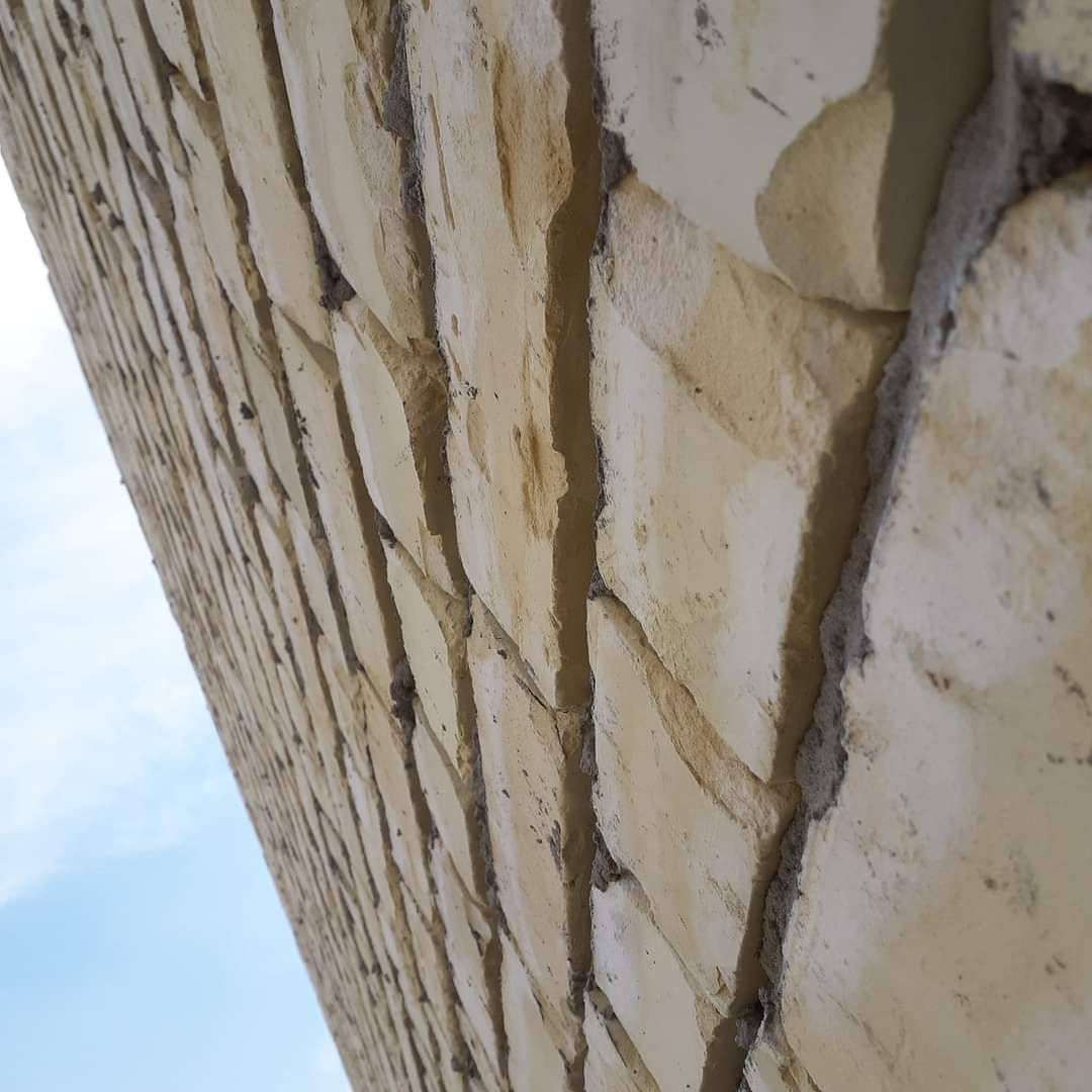 خلفة بناء اشتغل عل دبل وبليوميه راسل الصفحه او اتصل وبيك خير وتدلل***********
