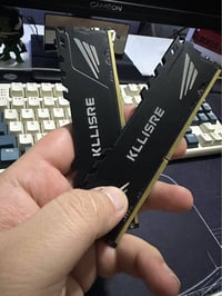 رامات ddr4 16g كل قطعه حجمها 8  سرعه 2666 توصل لل3200 عادي  للبيع ب ٩٠...