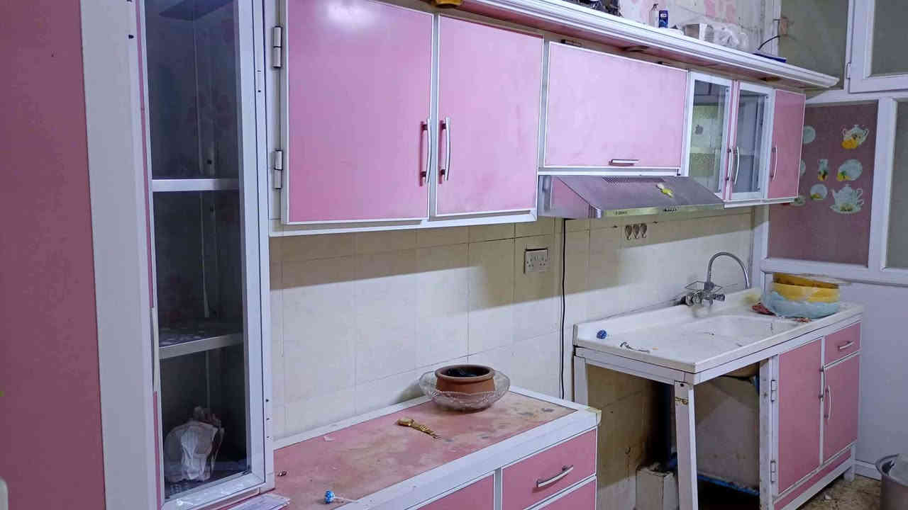 كونترات نضيف اخو الجديد عنواني كركوك اشتري وابيع اي حاجة منزلية اتصل ***********
