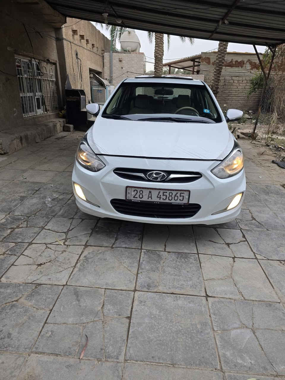 السلام عليكم 
اكسنت 2015 
رقم نجف انكليزي سنويه الل 30
تحويل مباشر
فول مواصفات 
فتحه تحكم استيرن
مكينه 1600
حداديه تخم تاير جاهزه من كلشي 
السياره بيهه صبغ مكانات فقط
السعر 90 وبيهه مجال 
مكاني النجف ابوصخير 
***********
