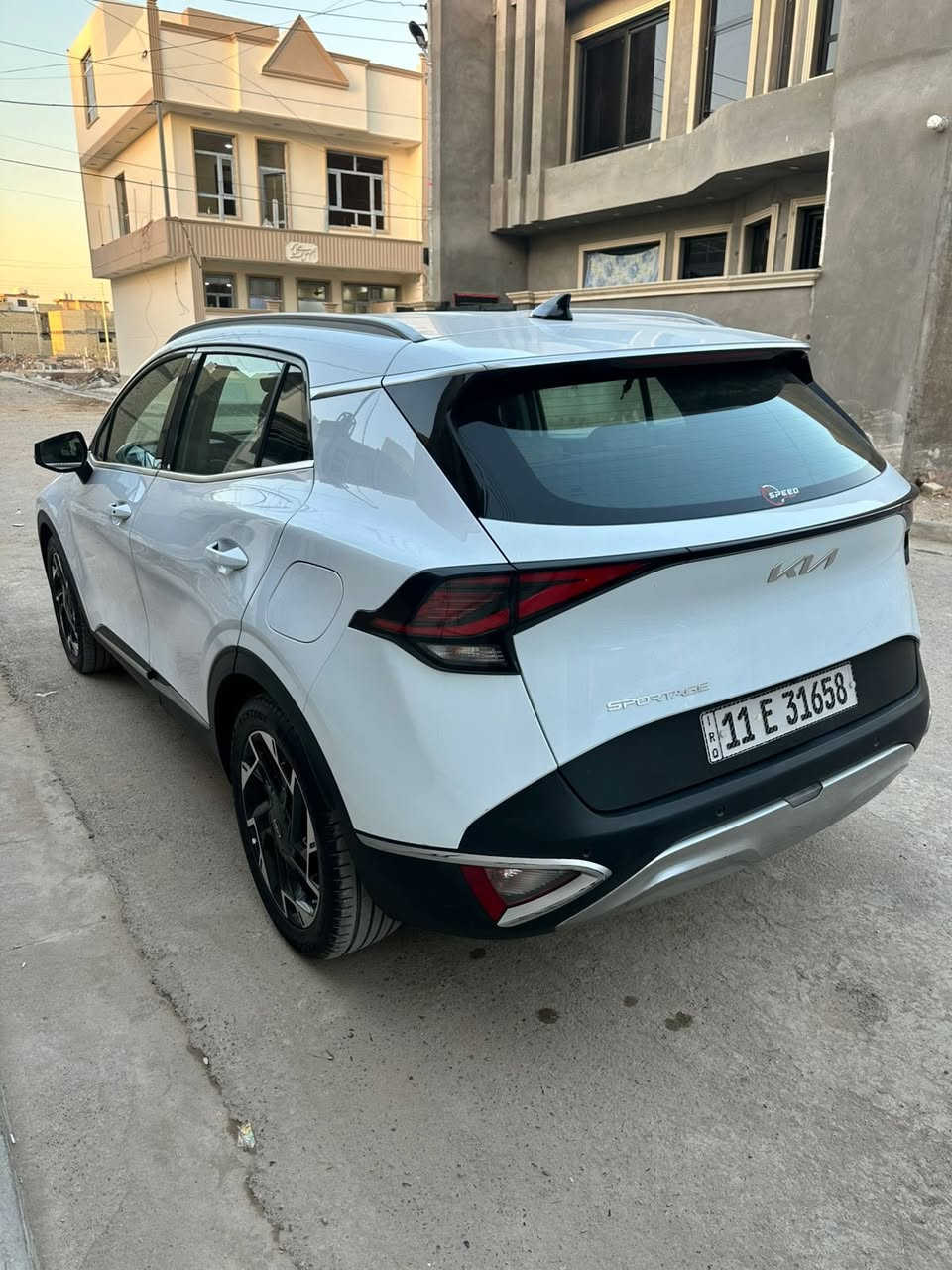 السلام عليكم كيا سبورتج خليجيه موديل 2024 للبيع ماشيه 37 السياره جديده بدون اي نقص بيه جاملغ صبغ امامي وبيه 4 قطع رصعات داكيهن بارد بسيط مكانه بغداد 
مواصفات
شاشه كاميرا دواره 
كشنات كهرباء + تدفئه 
سايد ابريك بصمه 
مري شفط 
تحكم فول 
بصمه تشغيل + بصمه ابواب 
مكانه بغداد 
السعر 185$

‭0773 436 7122‬
