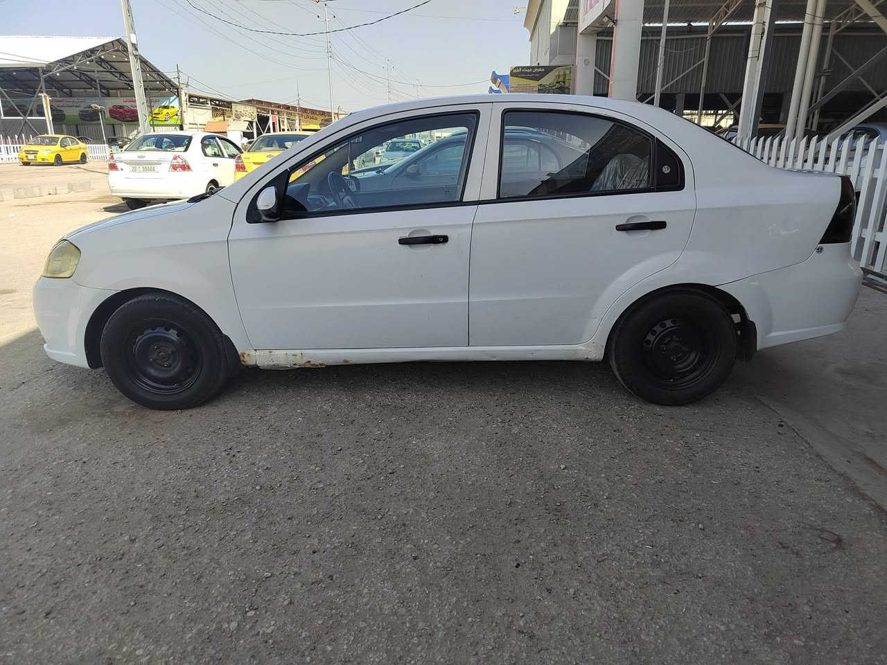 سلام عليكم
افيو موديل 2011 مفتوح 
بيه مكانات صبغ ابيع حزام ضربته فقط باب السائق مبدل 
بنيد قماره تكم قبق جنطه مابيهن صبغ 
رقمه بصره مشروع وطني تداور بكل المحافظات راعيه بنجف سنويه تسقط 2029 
مكينه كير حداديه مكفولات 
تخم تاير جديد تبريد عوزه فقط راديتر وغاز ابيعك تبريد ميشتغل 
السعر(( 67)) وبيه مجال بسيط مكاني نجف حي الجامعه 
والاستفسار ***********
