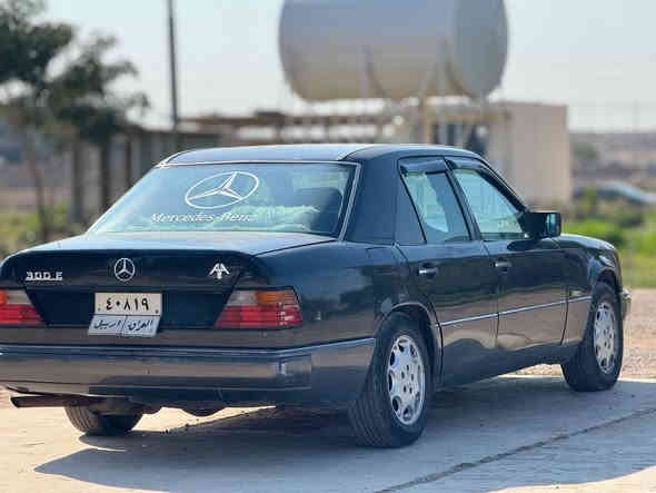 مارسدس دب
موديل: ١٩٩٢
مكينه وكير بطه ٢.٥ ديلكو
قواعد دبلات بيلاد
مكاني خانقين
سعره :٥٨
***********
