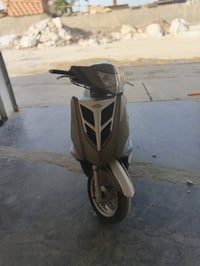 دراجه بيجو فرنسي دراجه جديده مال رنبه و مسجله لوحه وسنويه كهربايت محرك...