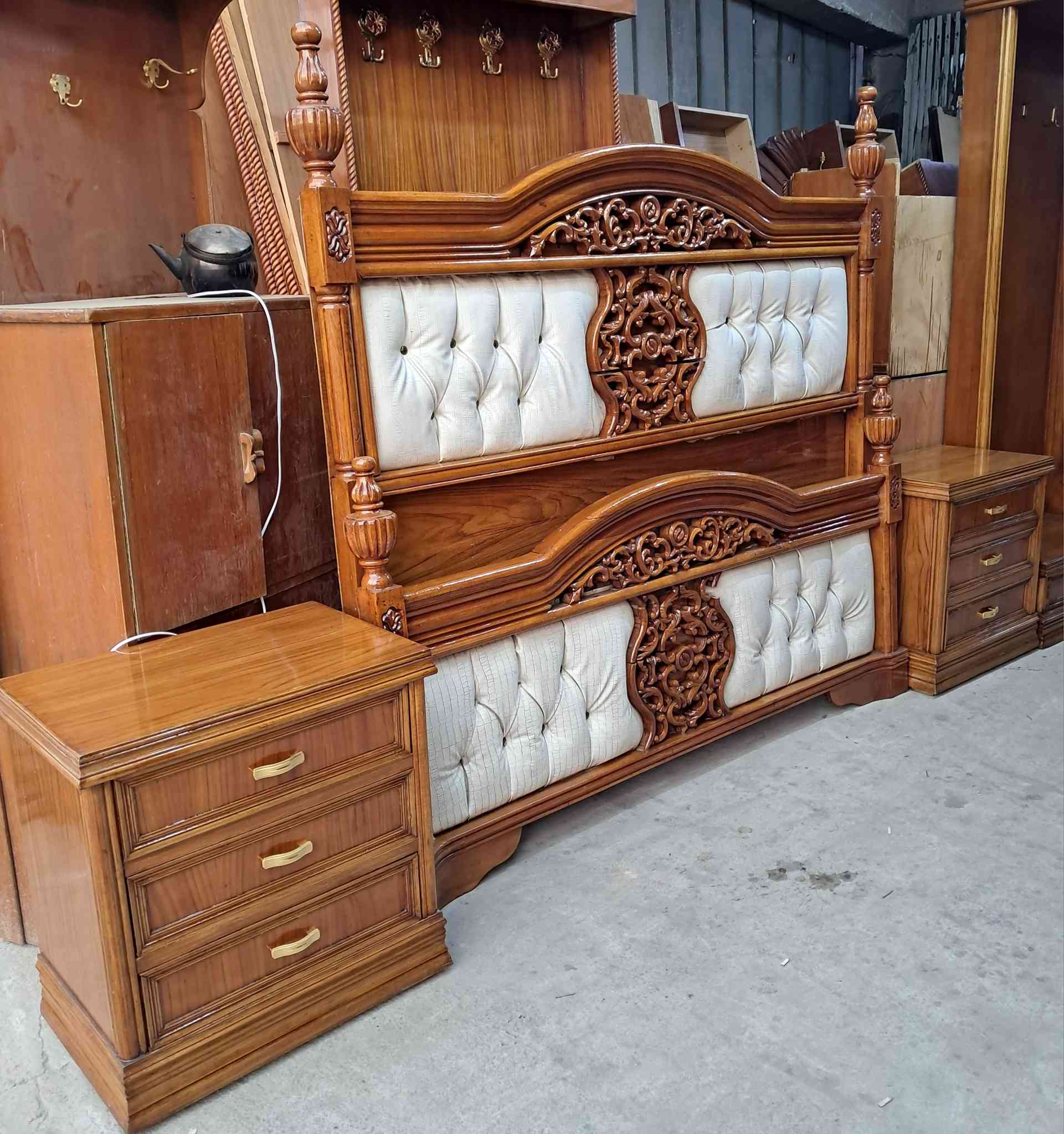 يعلن معرض الموسوي عن وجود غرفه نوم موديل ثلاجه داخل وخارج صاج ضهر جرجوبه دنك زان مصري حجل زان مصري ونقش زان مصري الغرفه نظافته 95بالميه فول تسكام اي استفسار خاص او الاتصال ***********
***********واتساب
