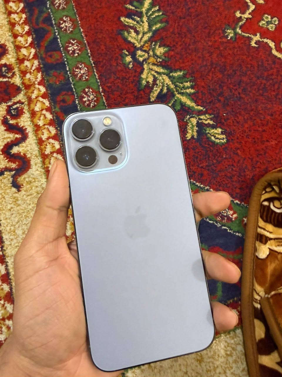 سلام عليكم 13 برو ماكس 256جهاز مكفول كله شغال الله شاهد فقط شاشه مبدله ومال شركه 3 خطوط وصار بيه هاي سواد من جوا ومع مني نضافه 90 قيم بل يرضي بي الله مكاني حي اور *********** واتساب فقط
