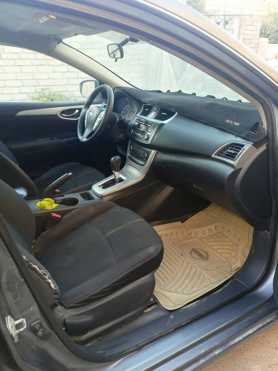 سلام عليكم نيسان سنترا موديل 2015 وارد امريكي حادث خشم لبنيد وبيه 3 قطع صبغ سياره مكفوله من لفتح وضربه وتبديل رقم ميسان تحويل ثاني يوم مكينه 1800 شرط مكينه وكير كفاله حداديه تخم تاير خير من الله سياره مال جناي تبريد ثلج سعر 87 وبيه مجال لل شراي مكان البصره لاستفسار ***********
